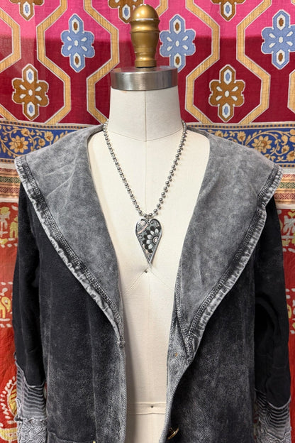 Spirit Lala: Large Grey Black Flower Heart Pendant Necklace - ivyandlavyboutique Spirit Lala