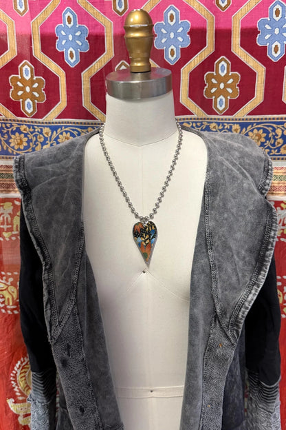 Spirit Lala: Large Retro Flower Heart Pendant Necklace - ivyandlavyboutique Spirit Lala