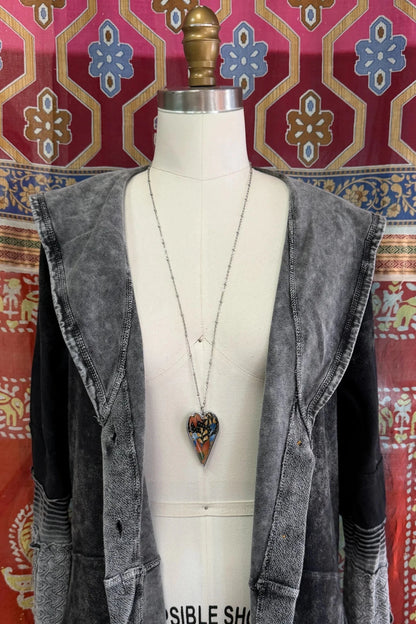 Spirit Lala: Large Retro Flower Heart Pendant Necklace - ivyandlavyboutique Spirit Lala