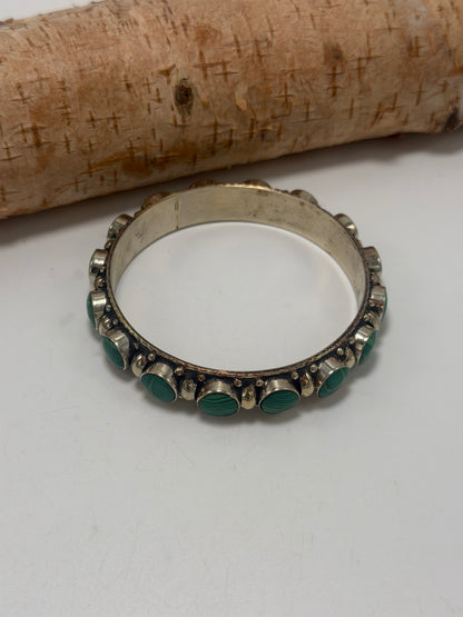 Stackable Green Bracelet - ivyandlavyboutique ivyandlavyboutique
