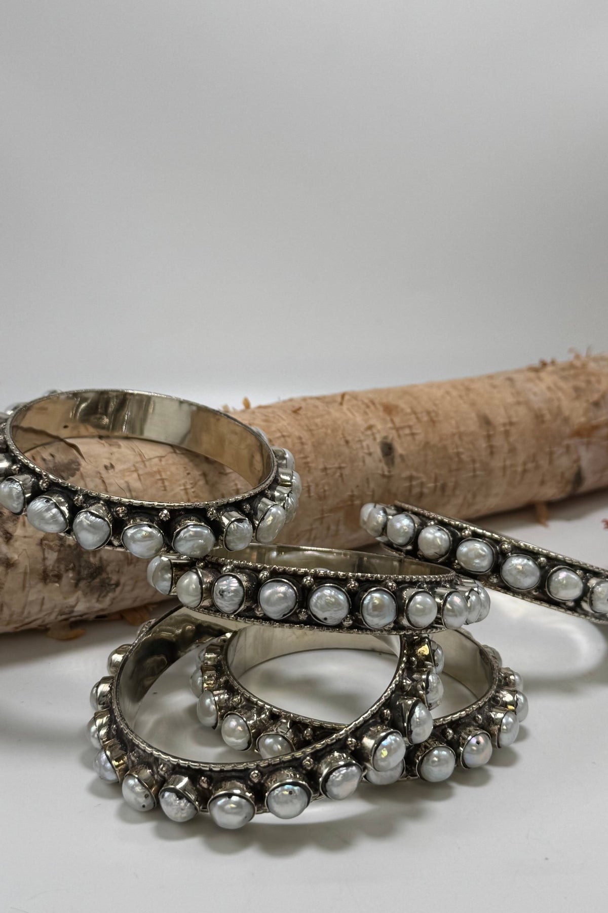 Stackable Pearl Bracelet - ivyandlavyboutique ivyandlavyboutique