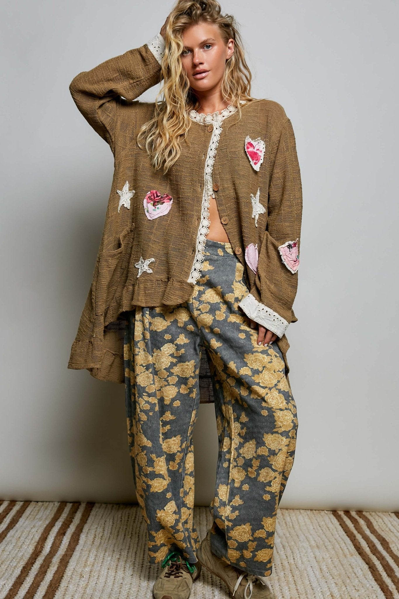 Star Gazed Floral Heart and Star Appliqué Crochet Cardigan in Mocha - ivyandlavyboutique Pol Clothing