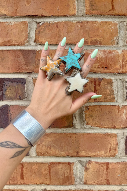 Stars Medium Ring - ivyandlavyboutique ivyandlavyboutique