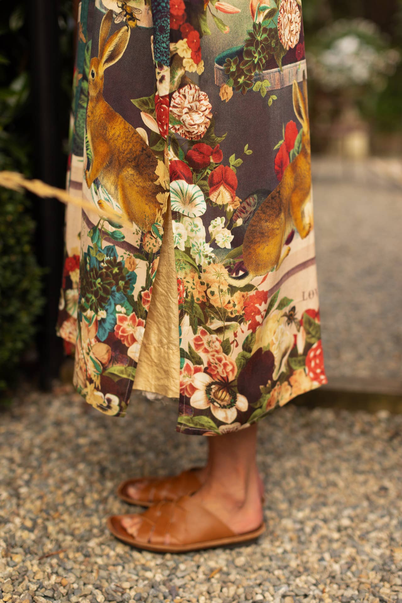 Stay Gold Opera Duster Kimono Robe w/ Rabbits Flowers & Bees - ivyandlavyboutique Market of Stars