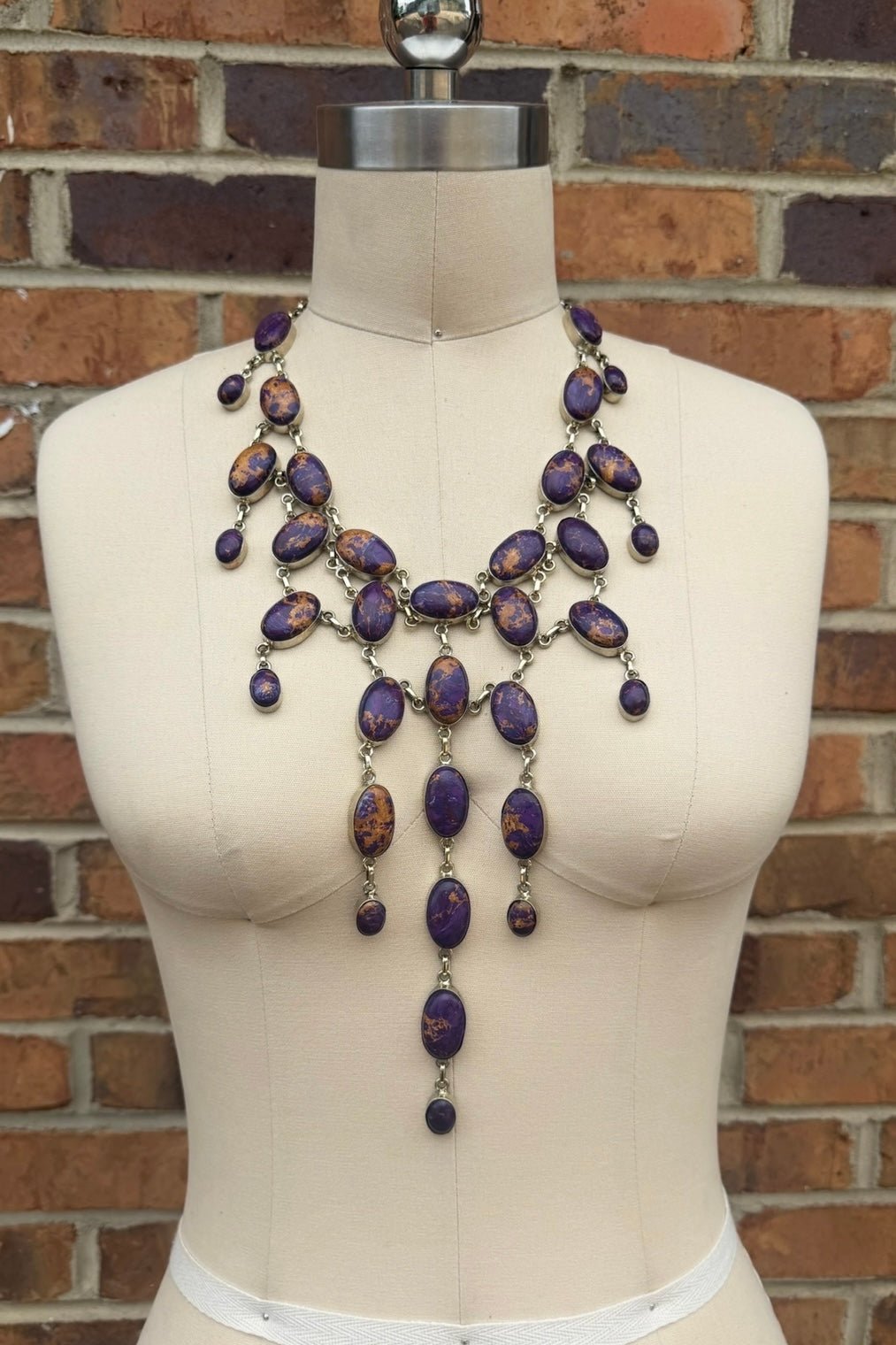 Stop In Your Tracks Statement Necklace - ivyandlavyboutique ivyandlavyboutique