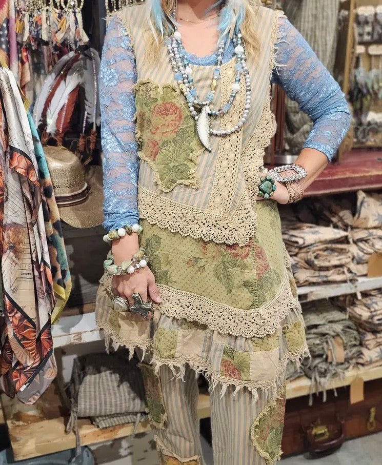 Striped Butterfly Top - ivyandlavyboutique A Rare Bird Shop