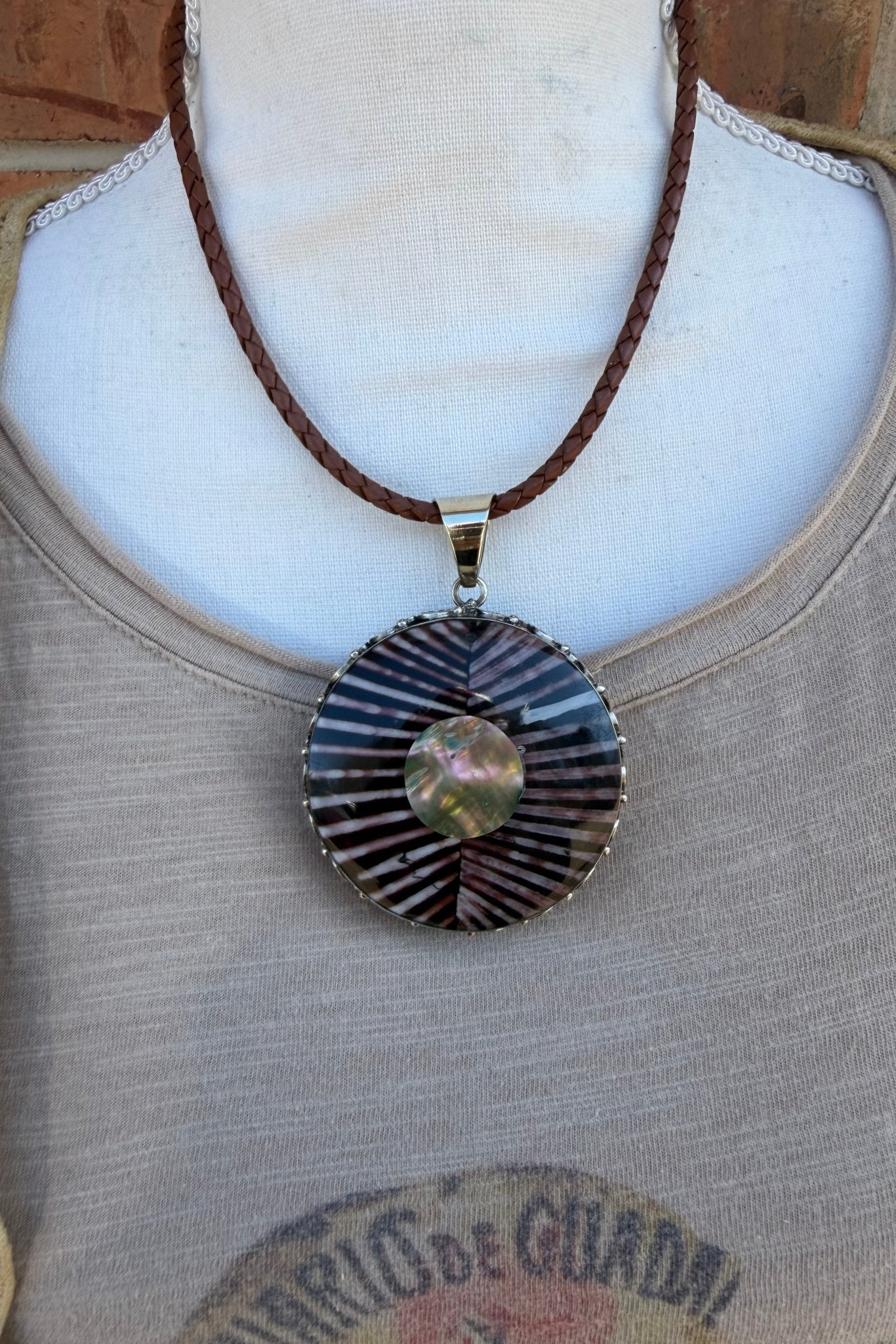 Stripes in Circle Necklace - ivyandlavyboutique ivyandlavyboutique