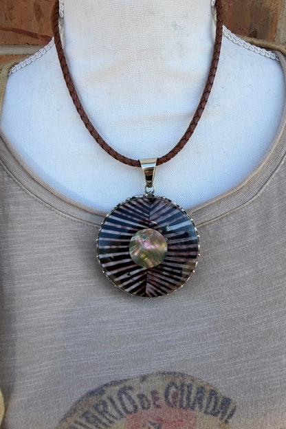 Stripes in Circle Necklace - ivyandlavyboutique ivyandlavyboutique