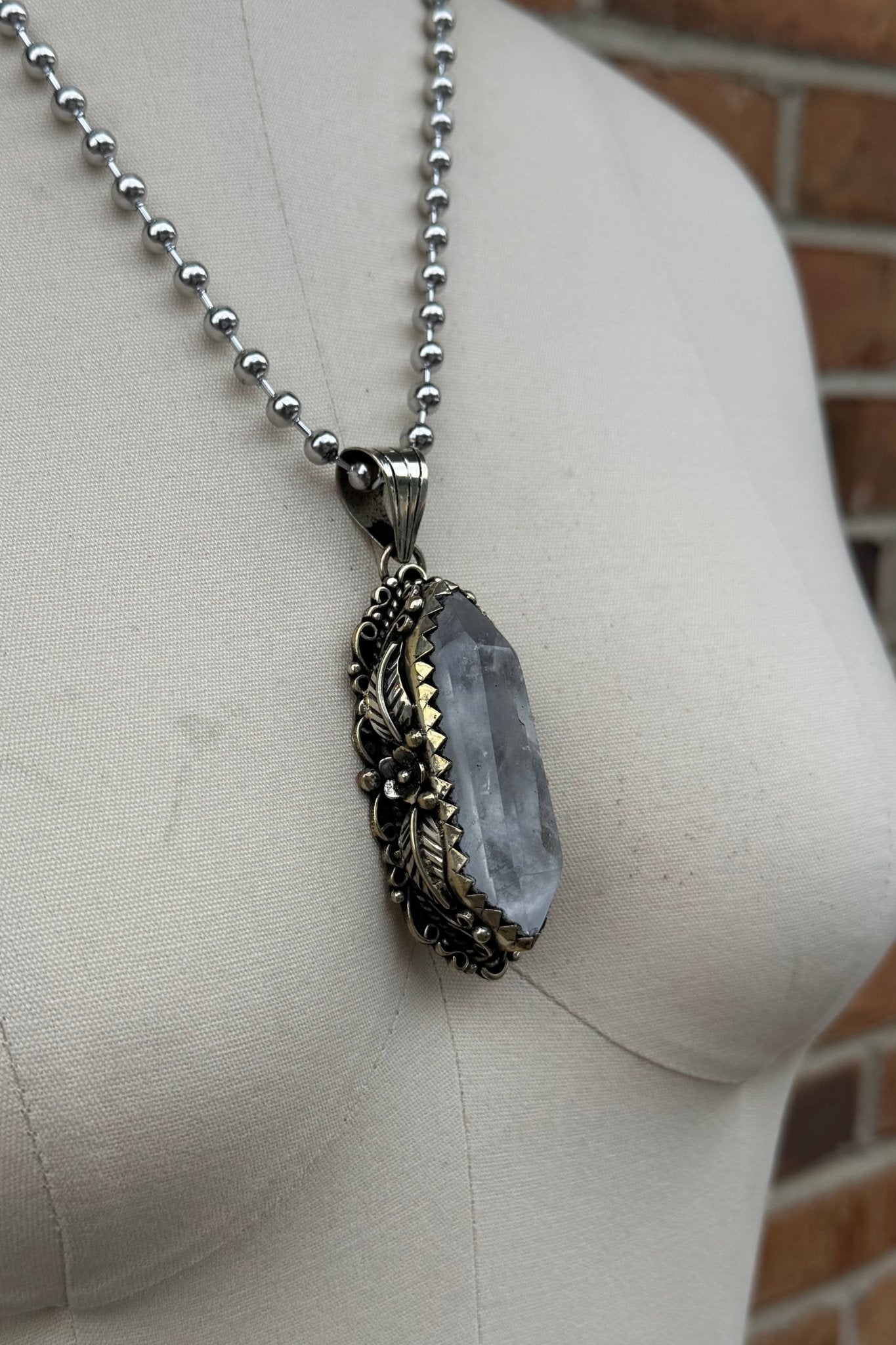 Stunner Crystal Necklace - ivyandlavyboutique ivyandlavyboutique