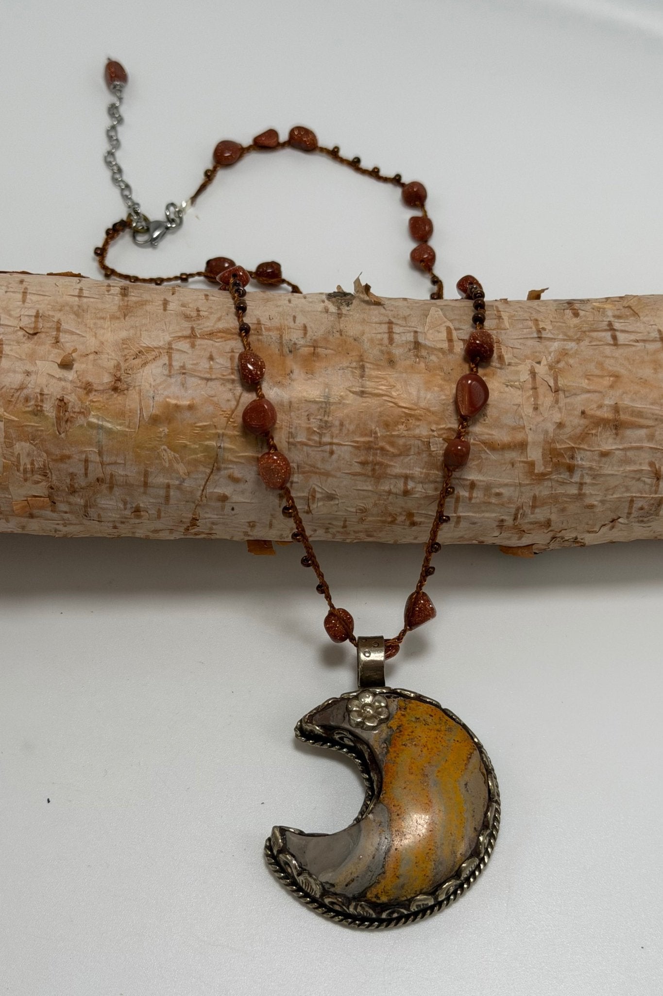 Stunner Shortie Pendant on Orange - ivyandlavyboutique ivyandlavyboutique