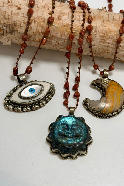 Stunner Shortie Pendant on Orange - ivyandlavyboutique ivyandlavyboutique