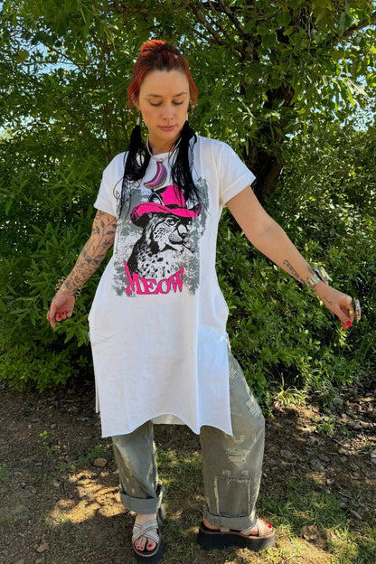 T-Shirt Dress with Kitschy Meow Smoking Cat - ivyandlavyboutique LeParisPetit by I Love Linen