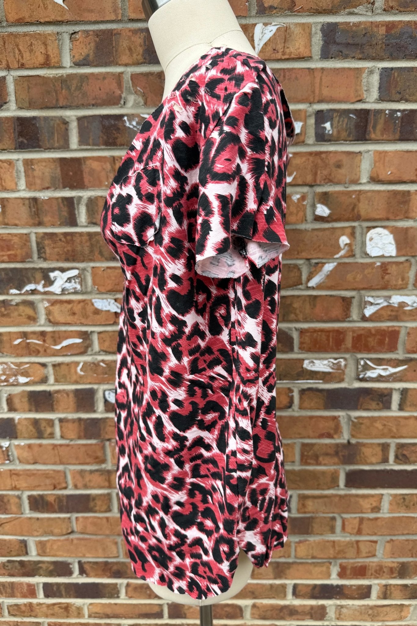 Tattered Vintage Tee in Pink Cheetah - ivyandlavyboutique A Rare Bird Shop