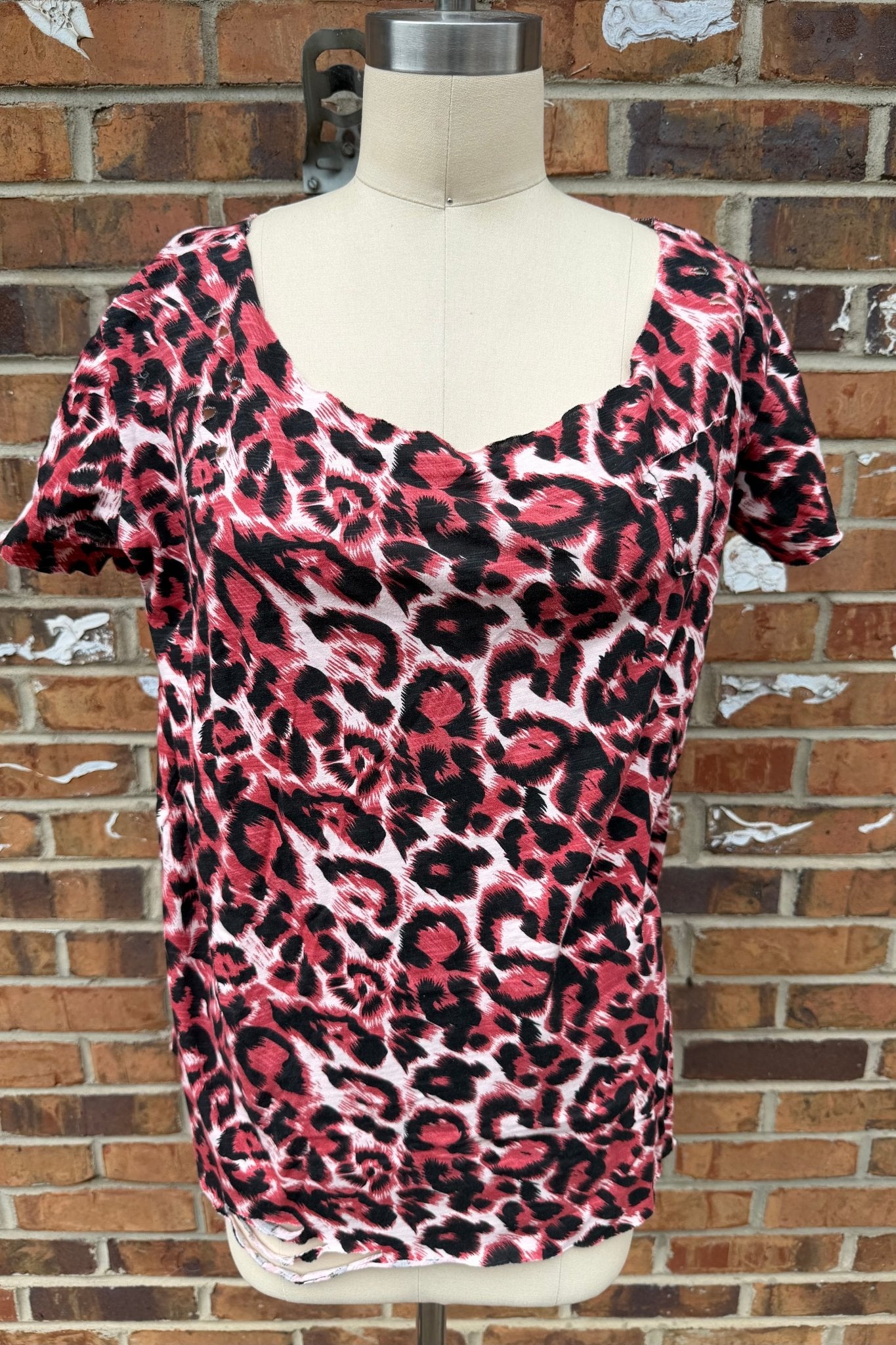 Tattered Vintage Tee in Pink Cheetah - ivyandlavyboutique A Rare Bird Shop