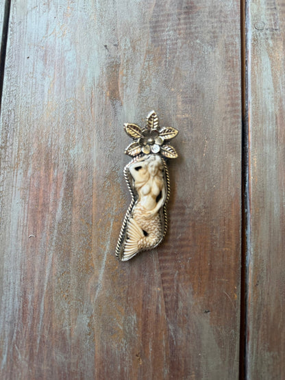 The Flowered Mermaid Pendant - ivyandlavyboutique ivyandlavyboutique