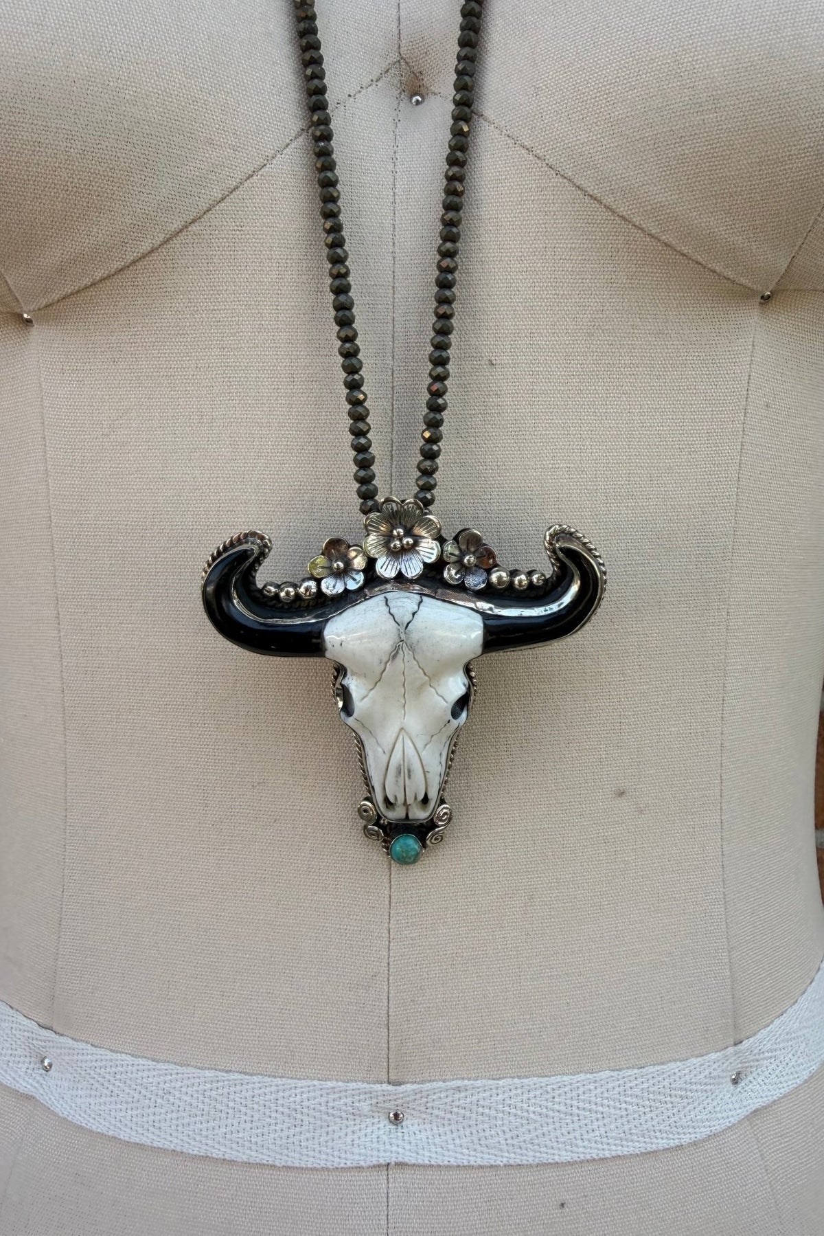 The Head Steer In Charge Necklace - ivyandlavyboutique ivyandlavyboutique