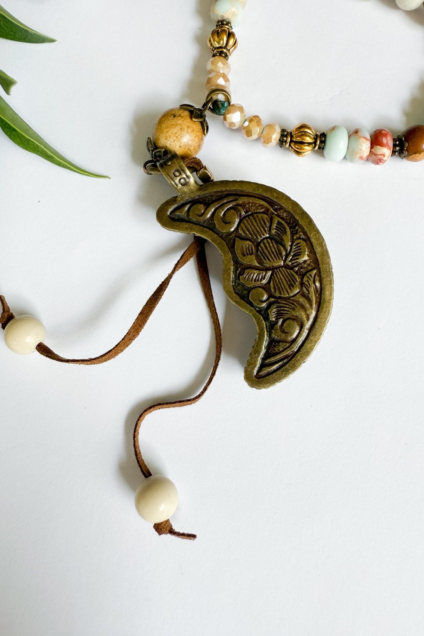 The Statement Crescent Moon Necklace - ivyandlavyboutique Spirit Lala