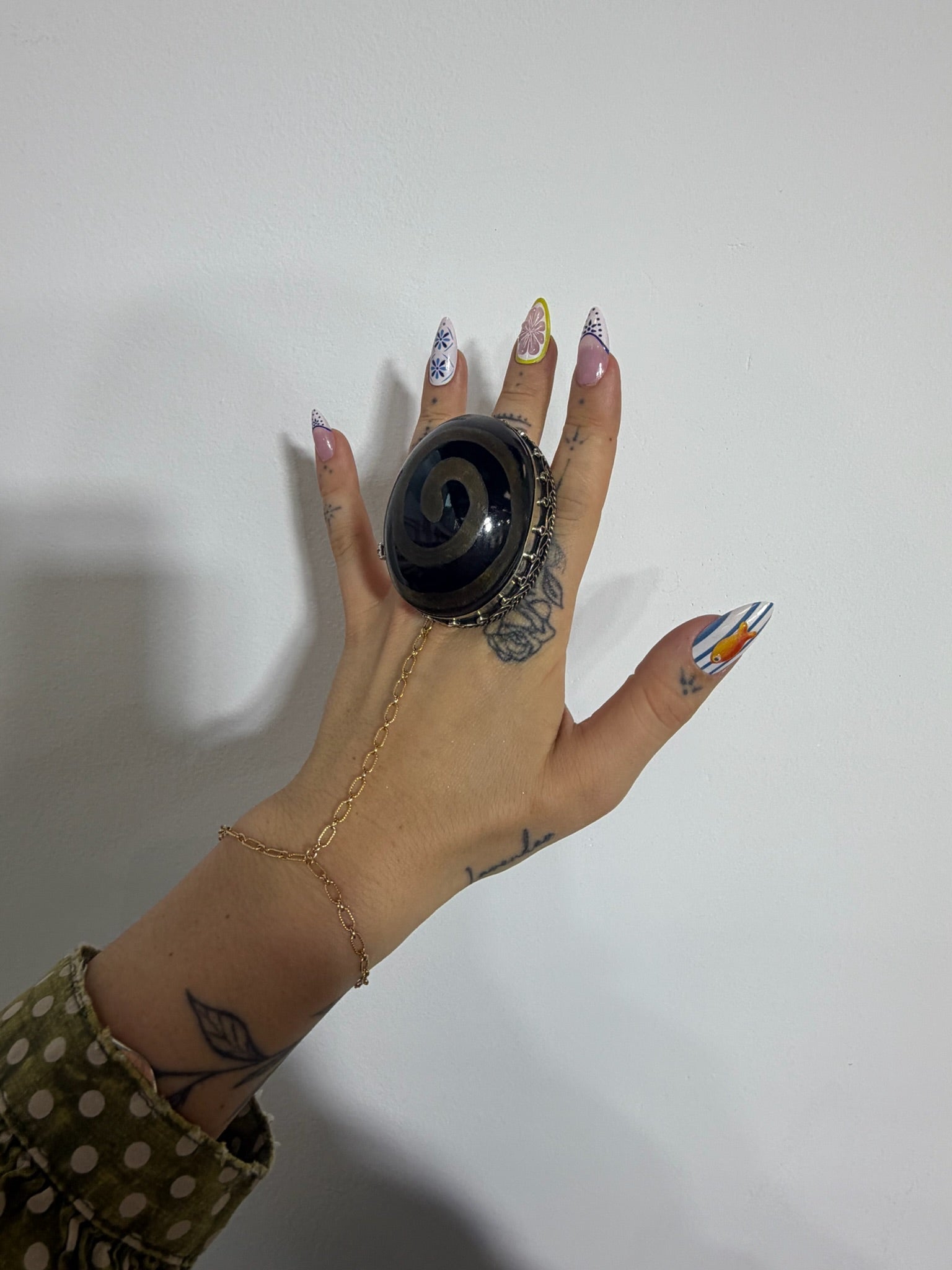 The Swirl Machine in Coconut Husk Ring - ivyandlavyboutique ivyandlavyboutique