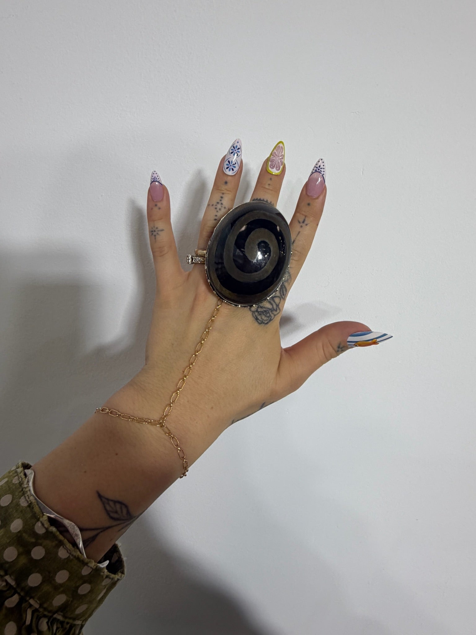 The Swirl Machine in Coconut Husk Ring - ivyandlavyboutique ivyandlavyboutique