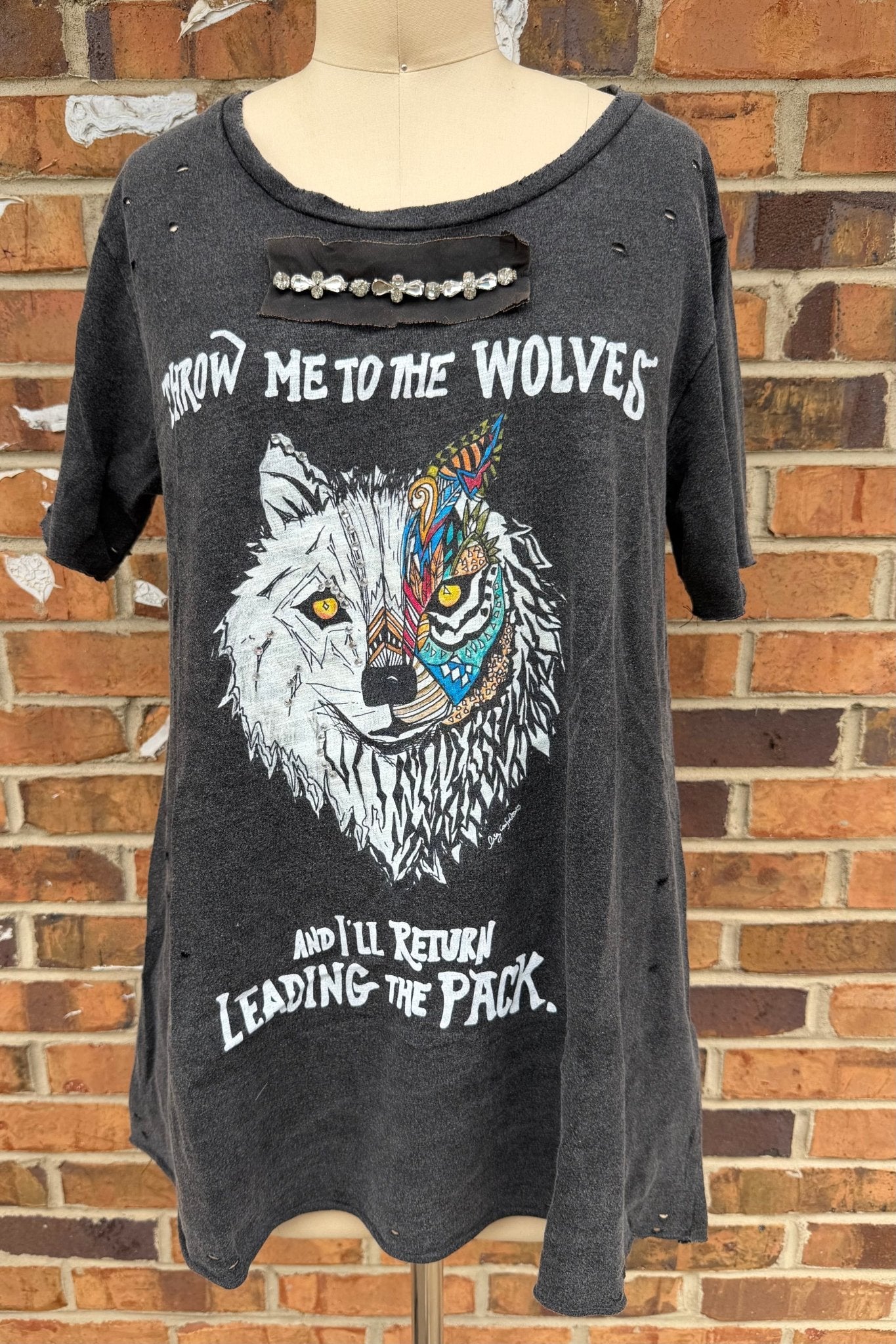 Throw me to the Wolves Tee - ivyandlavyboutique A Rare Bird Shop