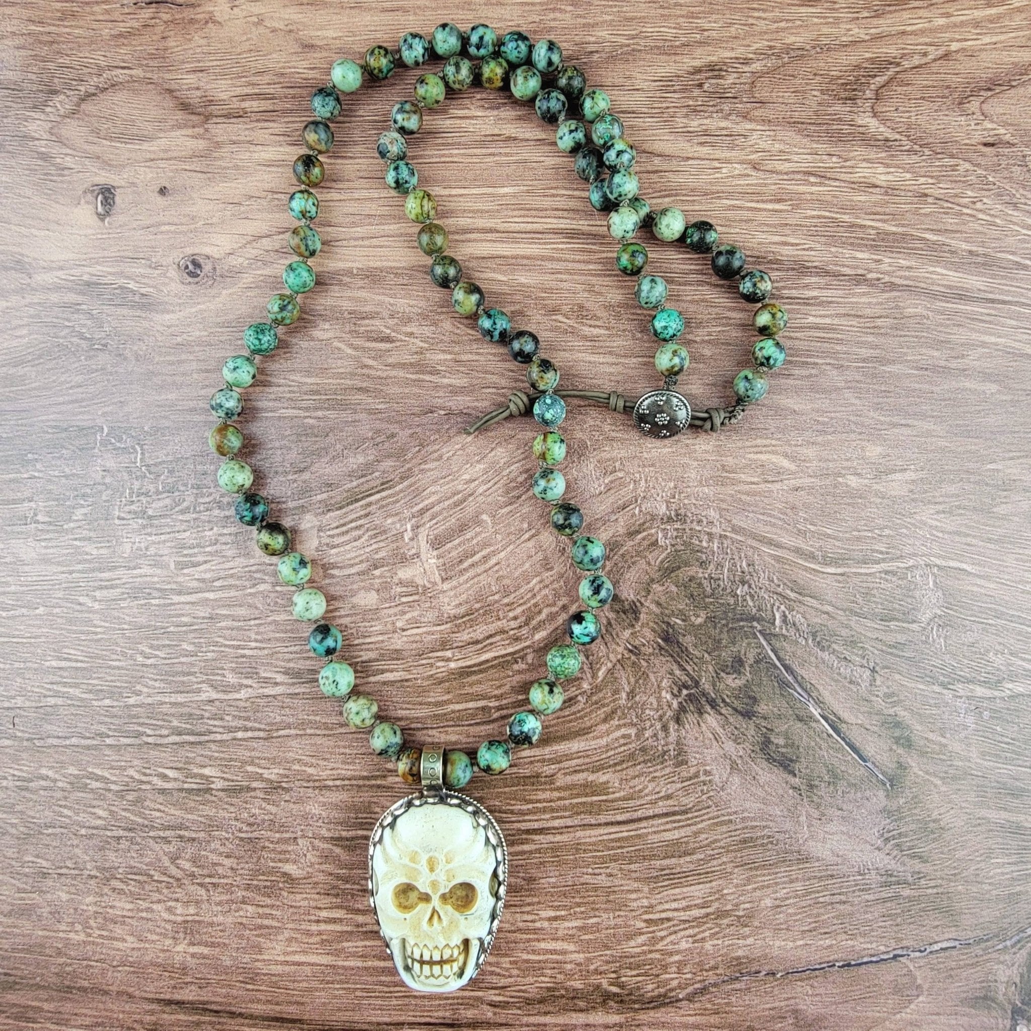 Tibetan Bone Skull Pendant Beaded Necklace - ivyandlavyboutique ZINC Designs