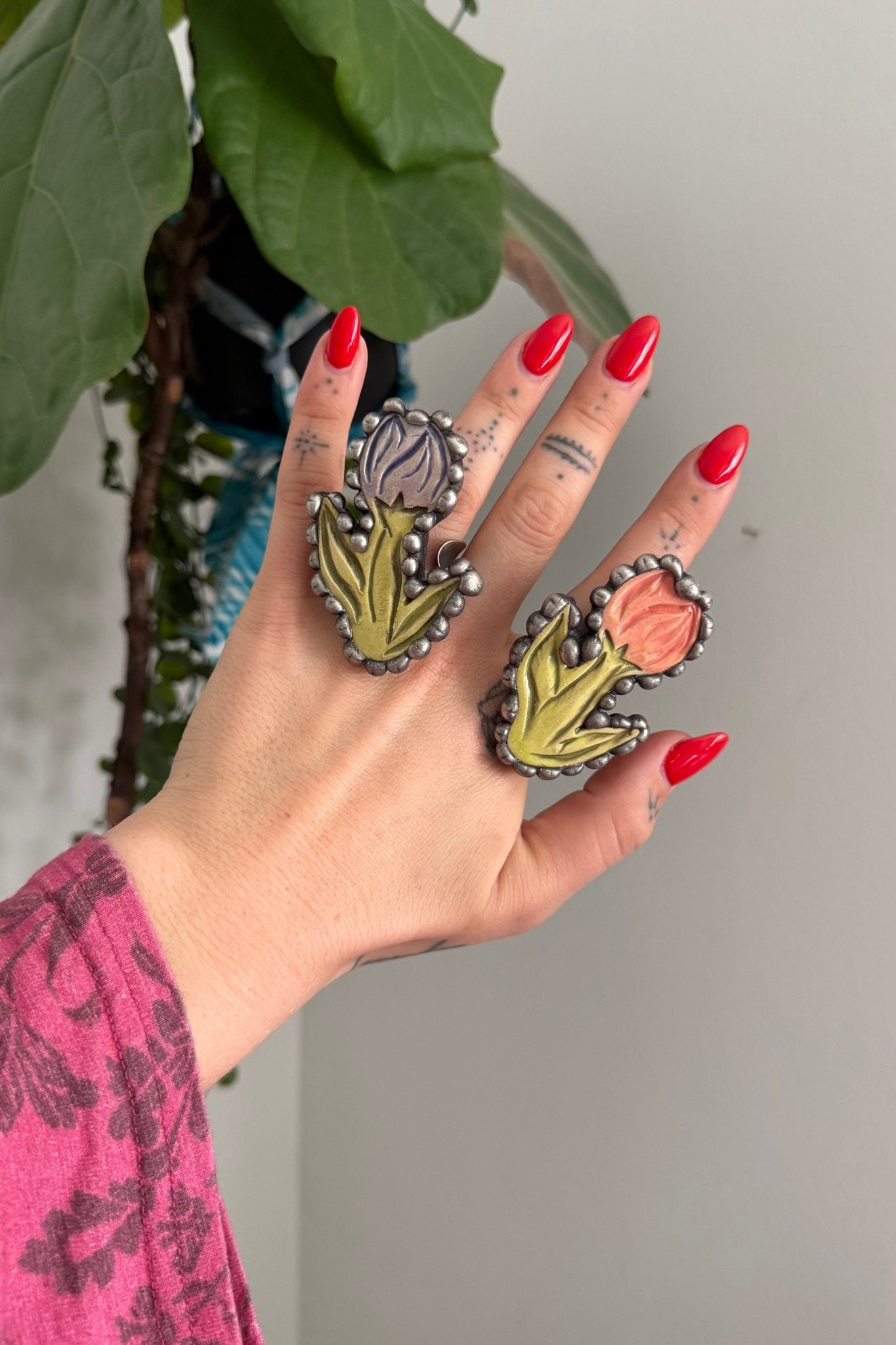 Tulip Party Pottery Ring - ivyandlavyboutique Art by Amy