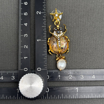 Vintage Insect Pearl Pendant Earrings: Insect - ivyandlavyboutique Mio Queena