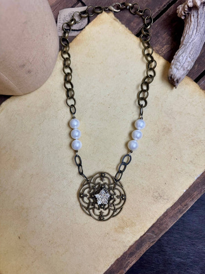 Vintage Pearl Lola Statement Necklace - ivyandlavyboutique Scooples Jewelry