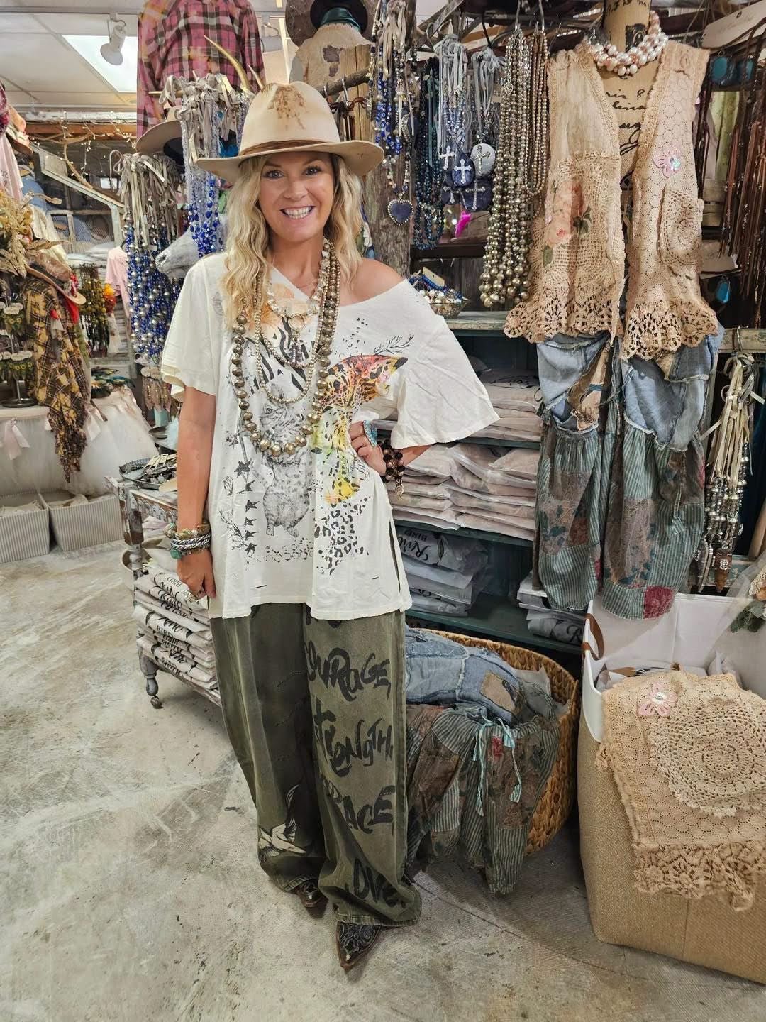 Whiskers Has Wings Top - ivyandlavyboutique A Rare Bird Shop