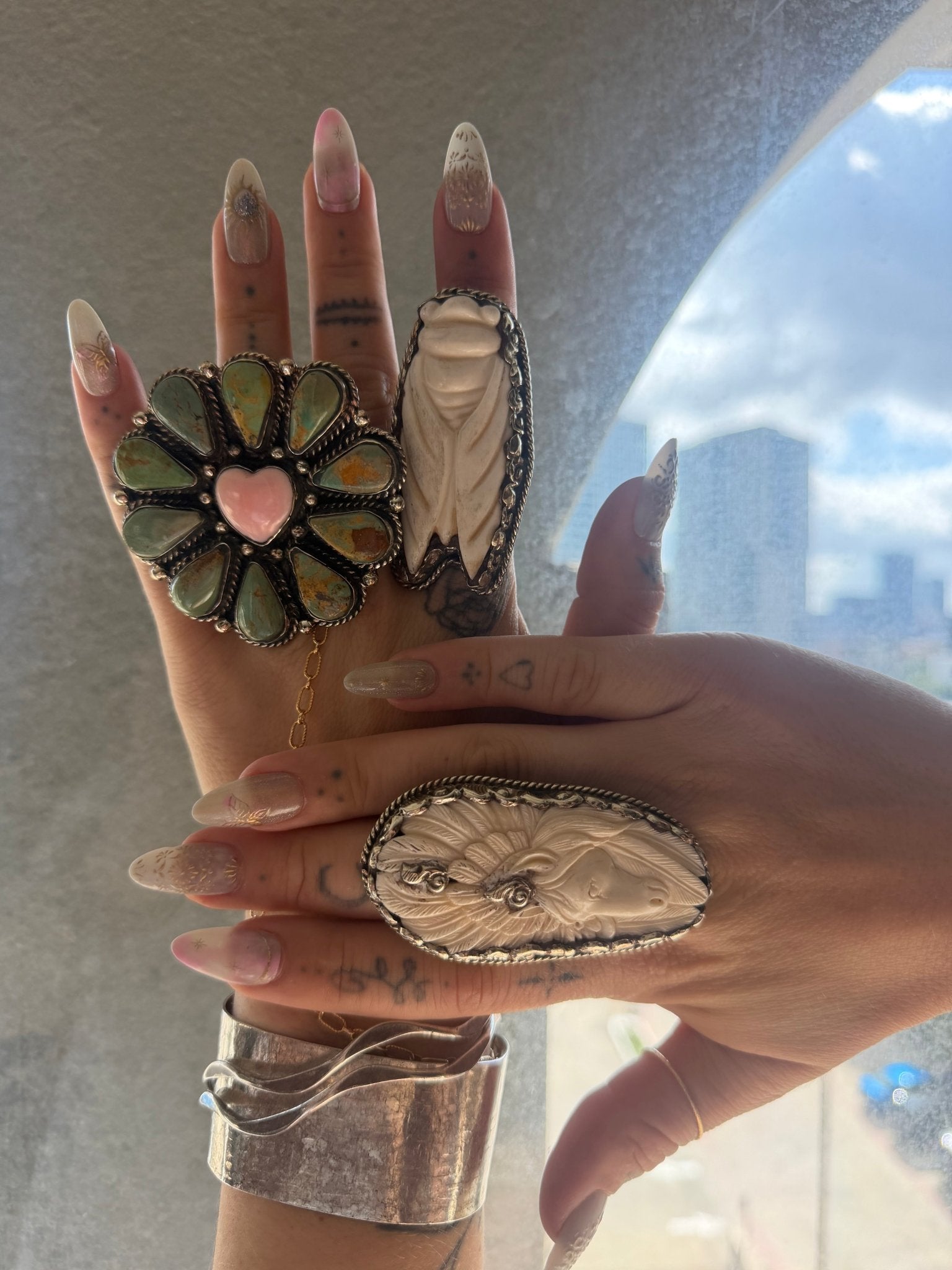 White Cicadas Bug Ring - ivyandlavyboutique ivyandlavyboutique