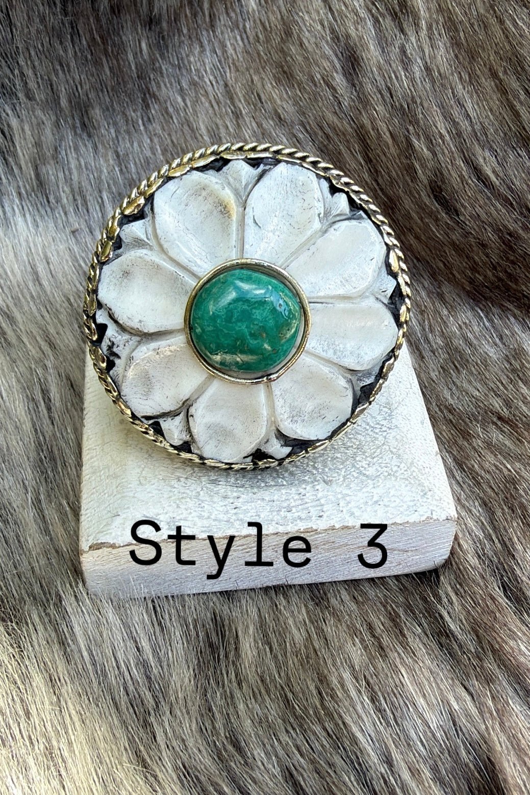 White Flower Ring - Boho Wanderlust Boutique Boho Wanderlust Boutique