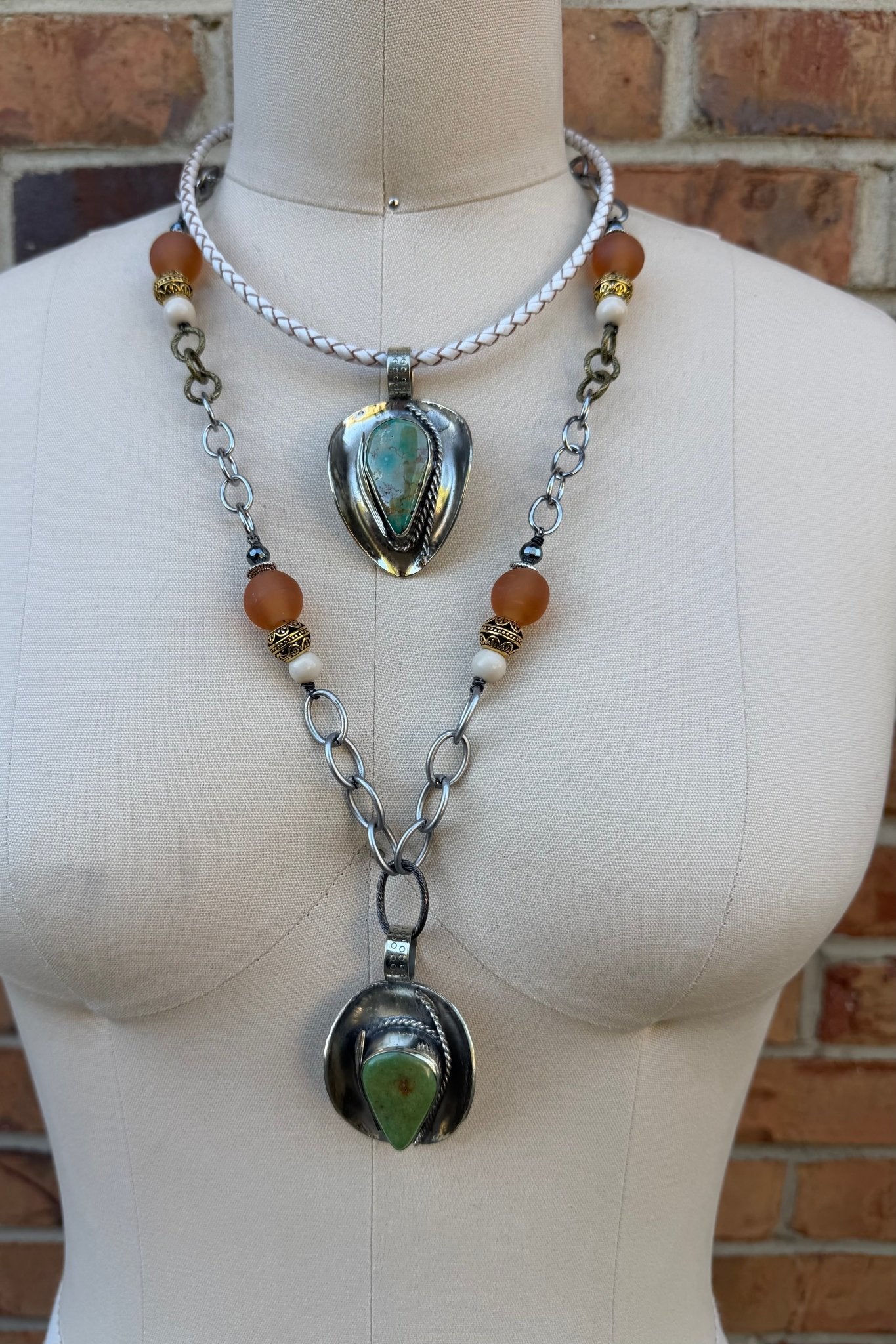 Whoa There Pretty Lady Necklace - ivyandlavyboutique ivyandlavyboutique