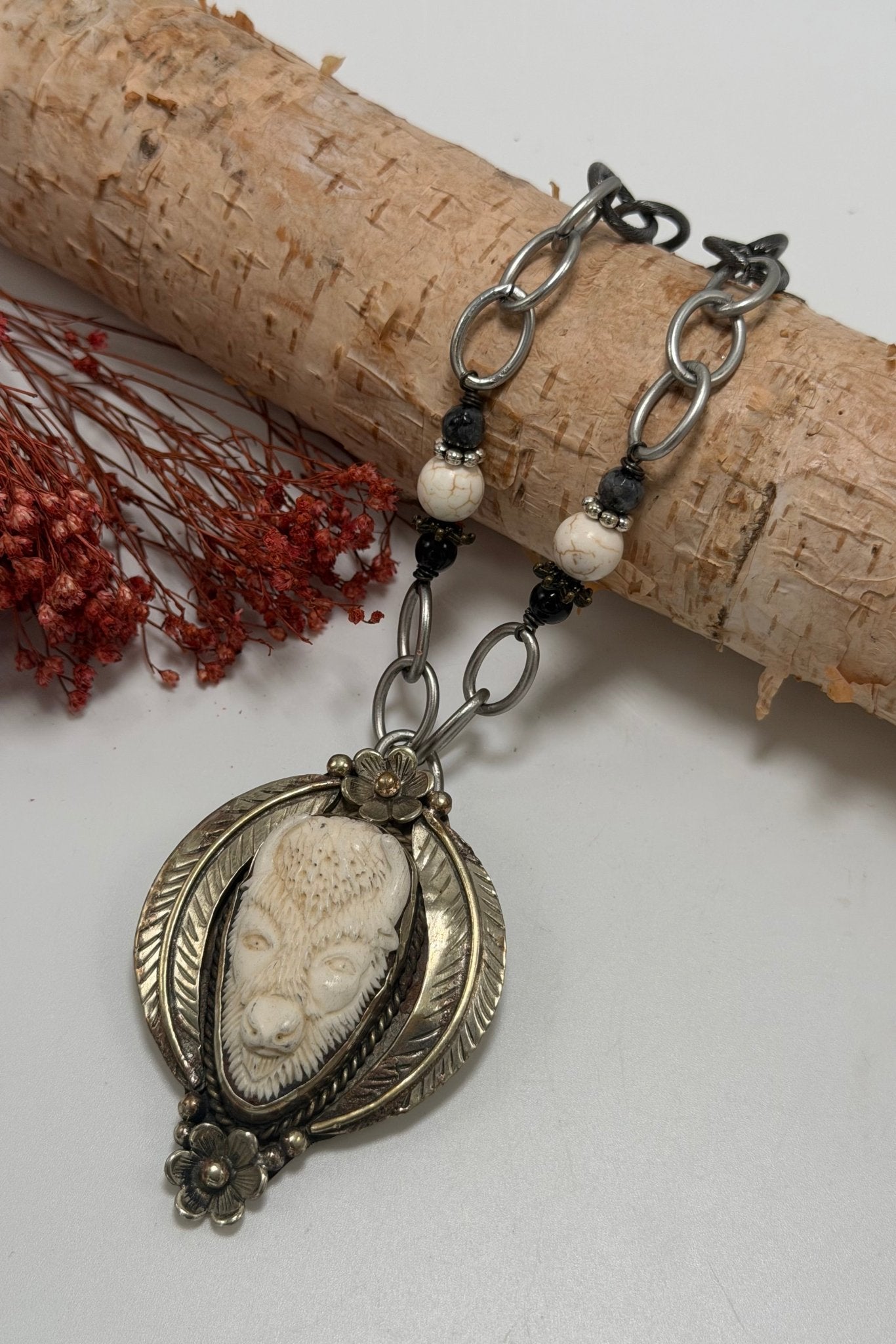Wildlife Buffalo Head Necklace - ivyandlavyboutique ivyandlavyboutique