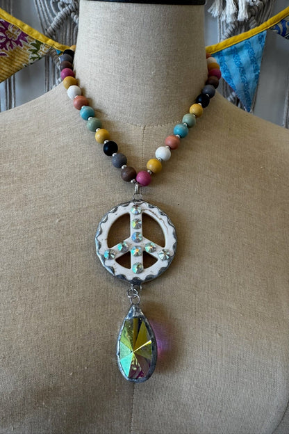 Wooden Bead Peace Sign Necklace - ivyandlavyboutique Gypsy South